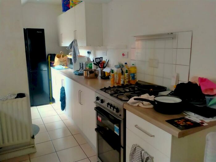 6 Bedroom House To Rent In Stretton Road, Leicester, LE3