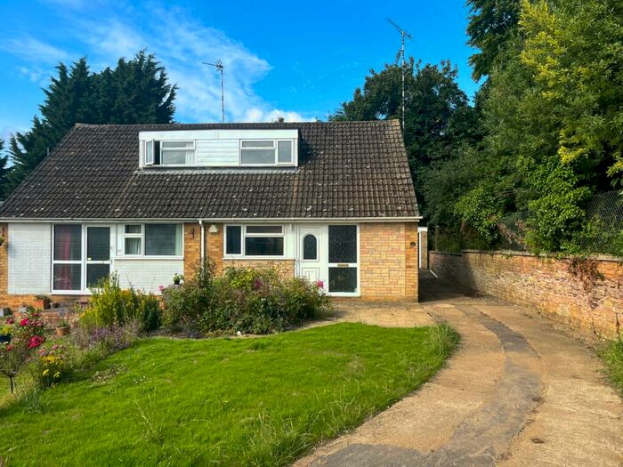 2 Bedroom Semi-Detached House To Rent In Falconers Close, Daventry, NN11