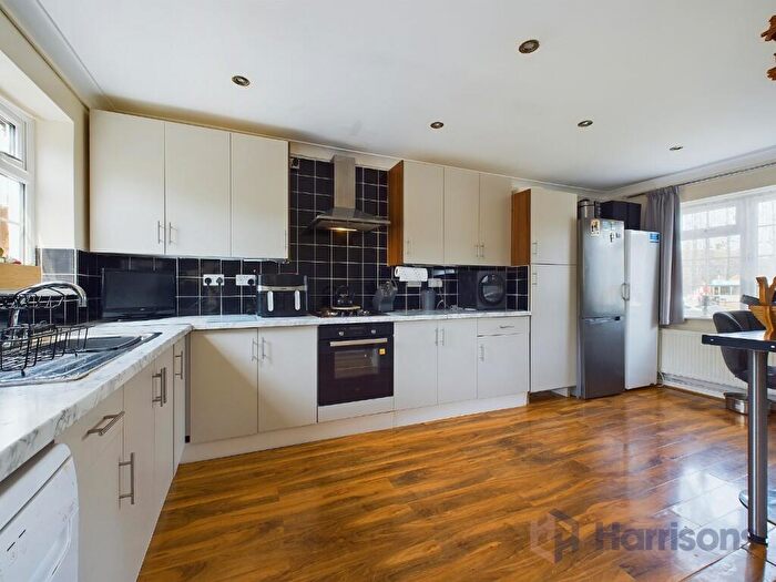 3 Bedroom Semi-Detached House For Sale In Rectory Road, Sittingbourne, Kent, ME10