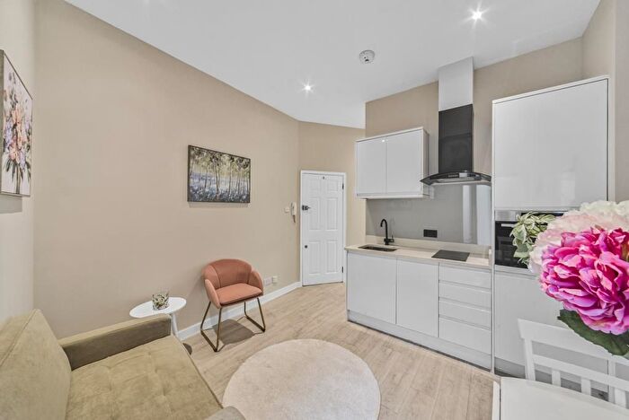 1 Bedroom Flat To Rent In Haydons Road, Wimbledon, London, SW19