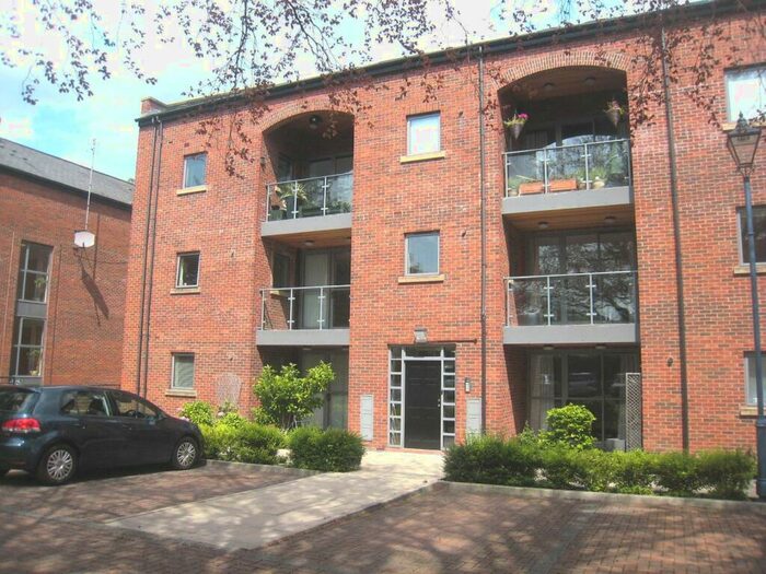 2 Bedroom Apartment To Rent In Philip Godlee Lodge, Didsbury, Manchester, M20