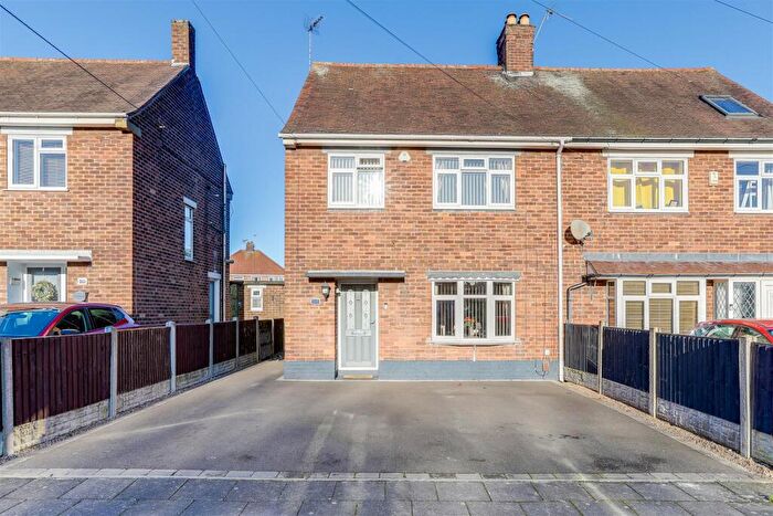 3 Bedroom Semi Detached House For Sale In Barbara Square, Hucknall, Nottinghamshire, NG15