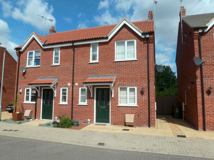 2 Bedroom Semi-Detached House To Rent In Granger Close, Wisbech, PE13