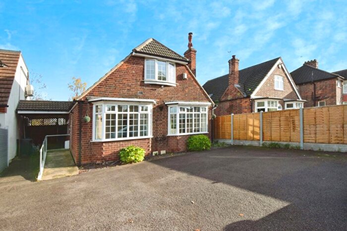 3 Bedroom Bungalow For Sale In Loughborough Road, Birstall, Leicester, LE4