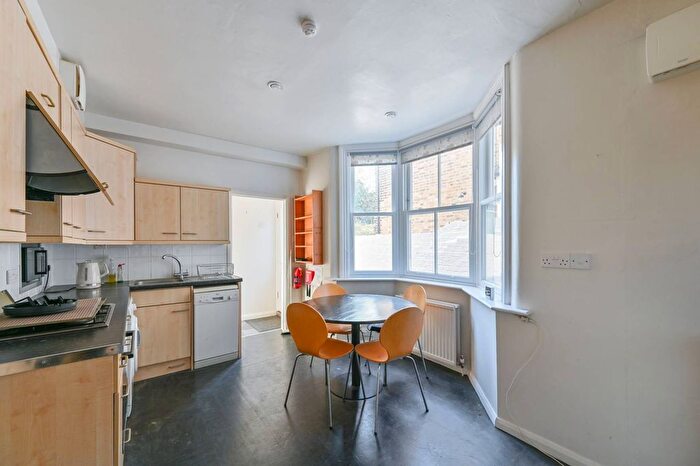 1 Bedroom Flat To Rent In Ivydale Road, Nunhead, London, SE15