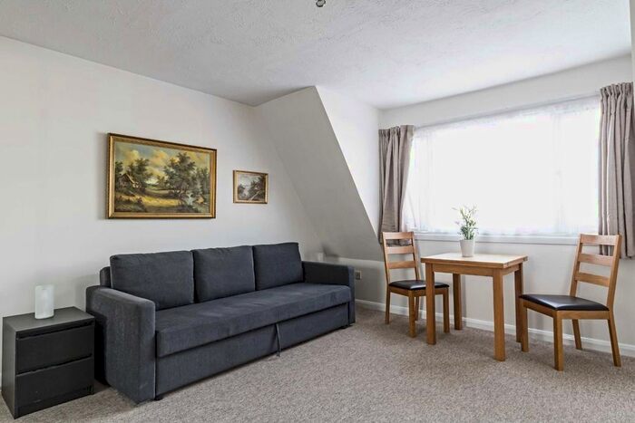 Studio To Rent In Abbeyfields Close, London, NW10