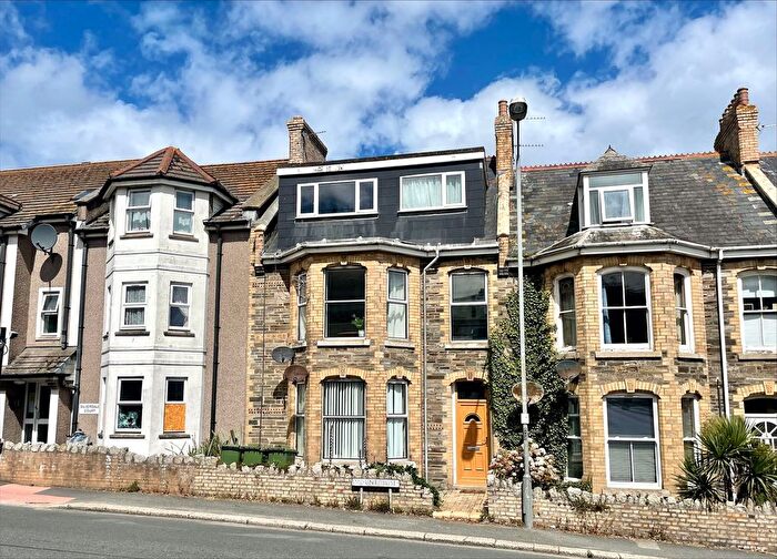 1 Bedroom Flat For Sale In Mount Wise, Newquay, TR7