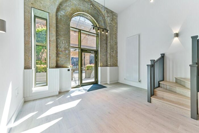 3 Bedroom Apartment To Rent In Windsor Square, Royal Arsenal, London, SE18