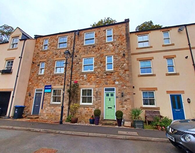 4 Bedroom Town House For Sale In St. Annes Drive, Wolsingham, DL13