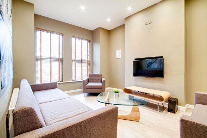 6 Bedroom Terraced House To Rent In Borrowdale Road, Liverpool, L15