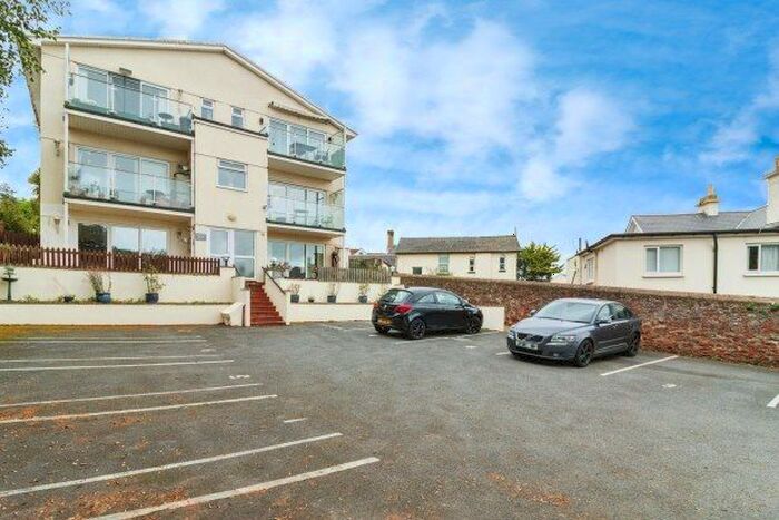 2 Bedroom Flat To Rent In Belle Vue Road, Paignton, TQ4