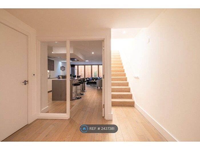 3 Bedroom Terraced House To Rent In Vinery Way, London, W6
