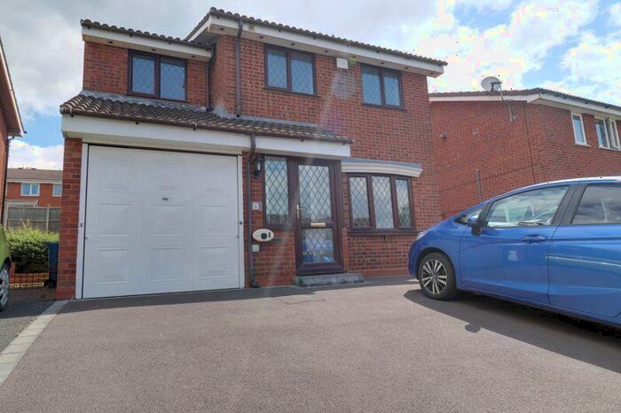 4 Bedroom Detached House To Rent In Kendal Close, Stafford, ST17
