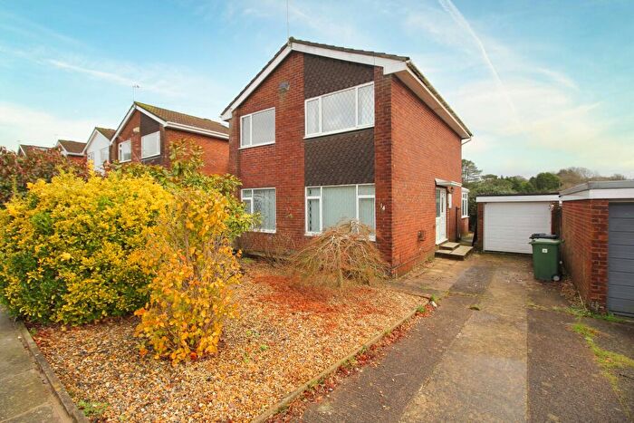 4 Bedroom Detached House To Rent In Lon Y Fro, Pentyrch, CF15