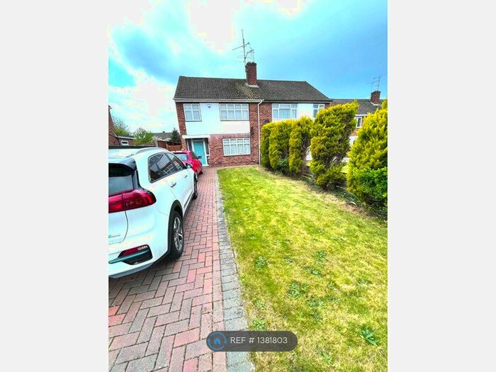 3 Bedroom Semi-Detached House To Rent In Riley Road, Tilehurst, Reading, RG30