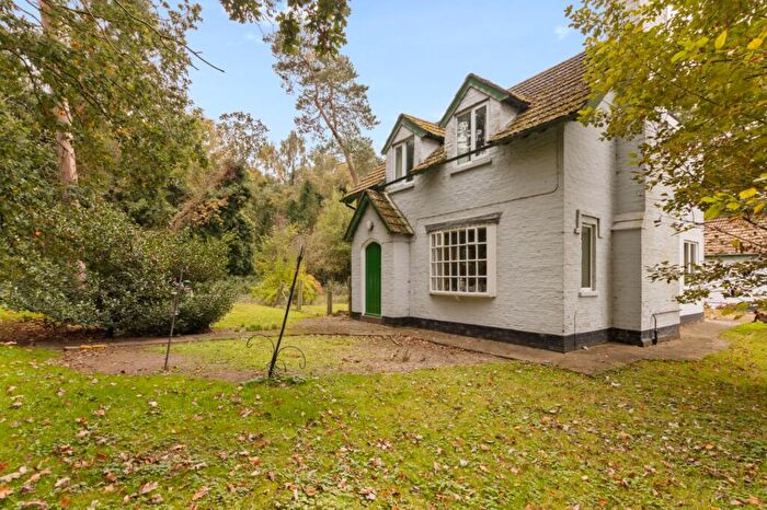 3 Bedroom Detached House For Sale In North Kelsey Road, Caistor, LN7