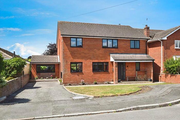4 Bedroom Detached House For Sale In Chestnut Close, Salisbury ***Acre Of Water Meadow***, SP1