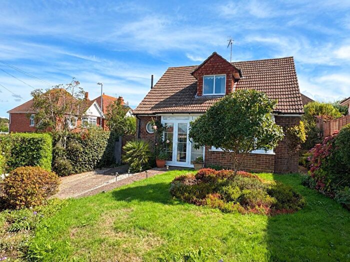 3 Bedroom Bungalow For Sale In Hanover Close, Bexhill-On-Sea, TN40