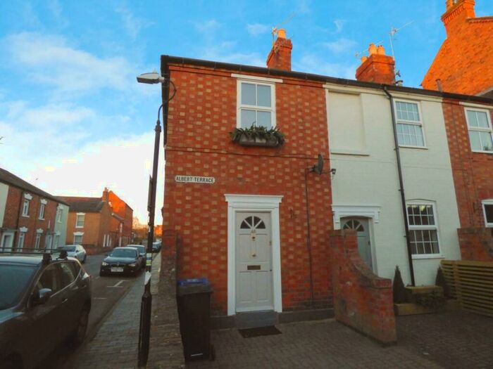 2 Bedroom End Of Terrace House To Rent In Great William Street, Stratford-upon-Avon, CV37
