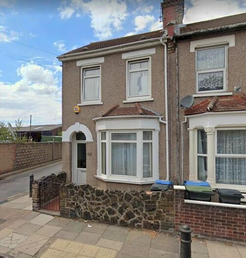 3 Bedroom Property To Rent In Eastbournia Avenue, London, N9