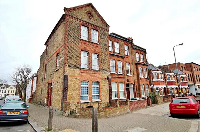 2 Bedroom Flat To Rent In Putney Bridge Road, Putney, SW15