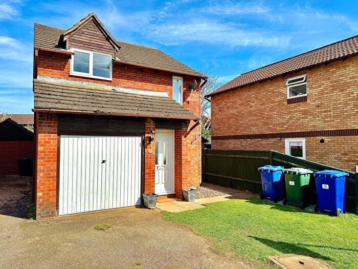 3 Bedroom Detached House To Rent In Spindleside, Biceter, OX26
