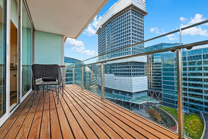 3 Bedroom Flat To Rent In Palace Street, London, SW1E
