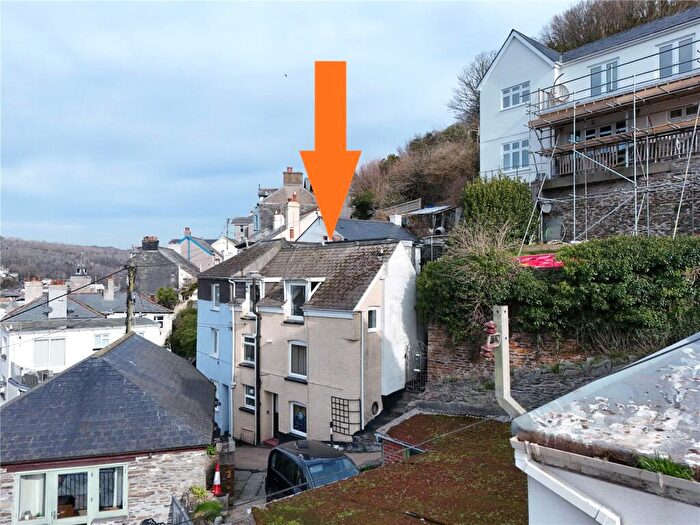 2 Bedroom Flat For Sale In Eastcliff, Looe, Cornwall, PL13