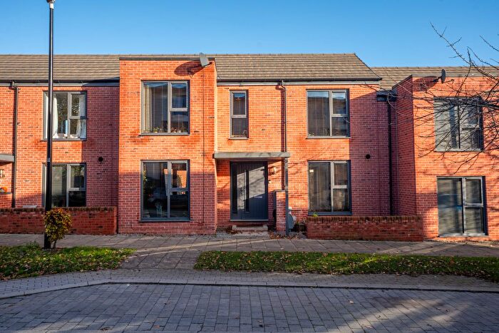 3 Bedroom Terraced House For Sale In , Haigh Moor Way, WF10