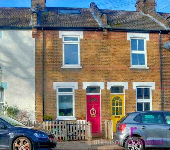 Houses for sale in Chase Side Crescent, Enfield, EN2