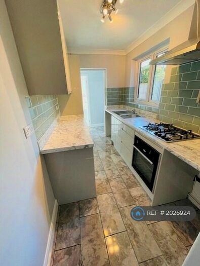 3 Bedroom Terraced House To Rent In May Street, Kent, ME6