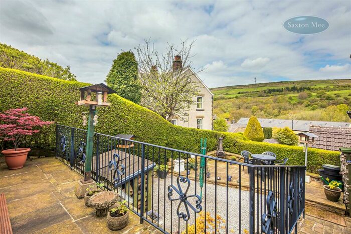 2 Bedroom Detached Bungalow For Sale In Frank Hillock Field, Deepcar, Sheffield, S36