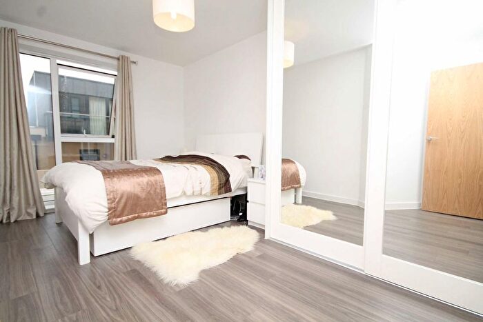 1 Bedroom Flat To Rent In Victoria Road, Surbiton, KT6