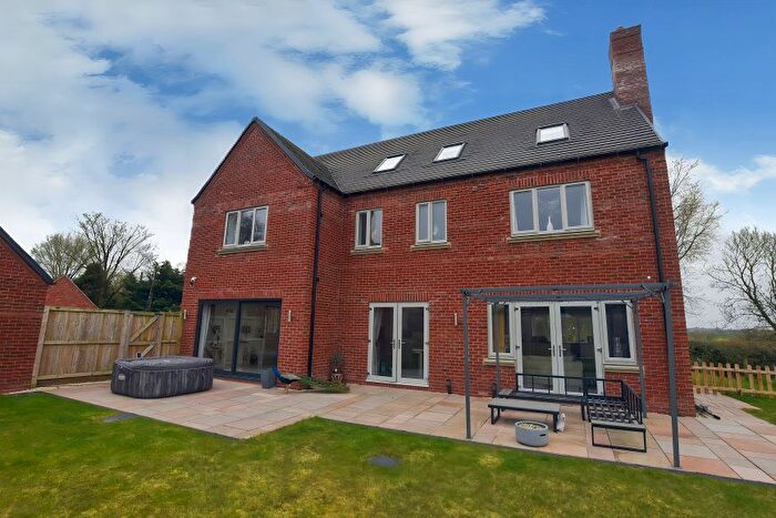 5 Bedroom Detached House For Sale In Poplar Close, Longford, TF9