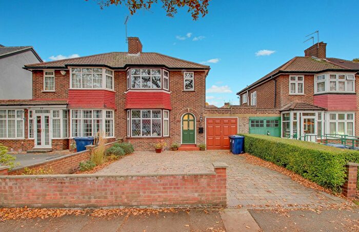 3 Bedroom Semi Detached House For Sale In Whitton Drive, Greenford, UB6