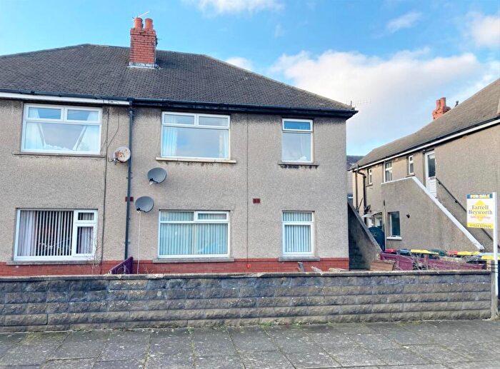 2 Bedroom Flat For Sale In Coniston Road, Morecambe, LA4