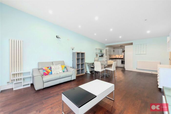 2 Bedroom Flat To Rent In Jupiter House, Turner Street, London, E16