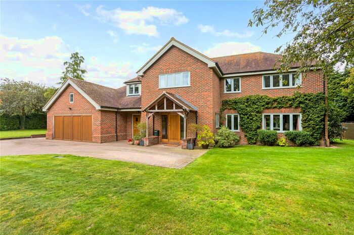 4 Bedroom Detached House For Sale In Peasemore, Newbury, Berkshire, RG20