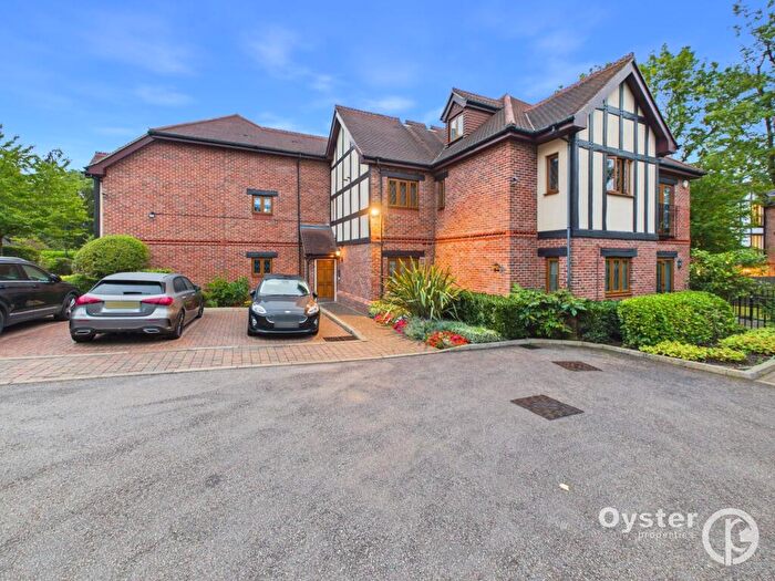 3 Bedroom Flat To Rent In Cherry Tree Way, Stanmore, HA7
