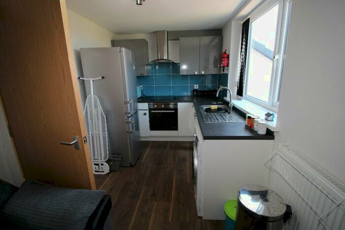 3 Bedroom Apartment To Rent In Hawkins Street, Flat, Preston, Lancashire, PR1