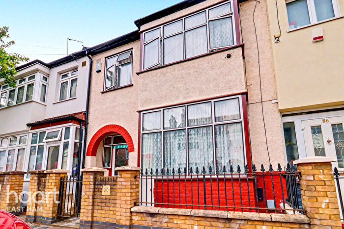 3 Bedroom Terraced House For Sale In Kitchener Road, London, E7