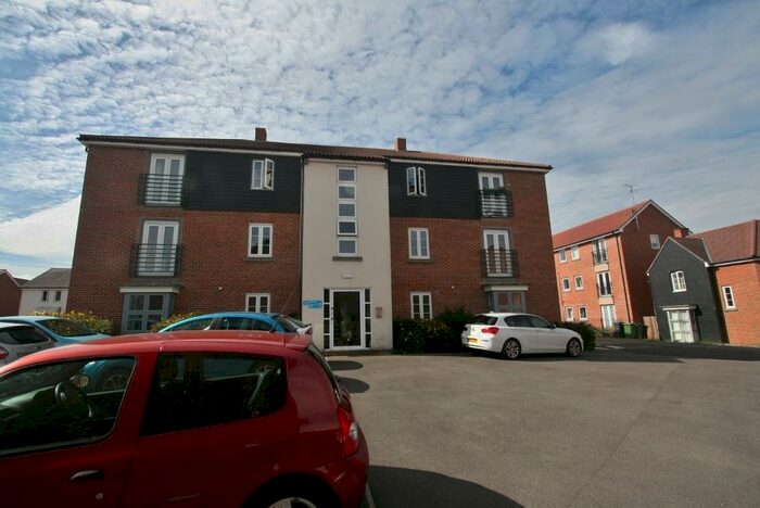 1 Bedroom Flat To Rent In Englefield Way, Marnel Park, Basingstoke, RG24