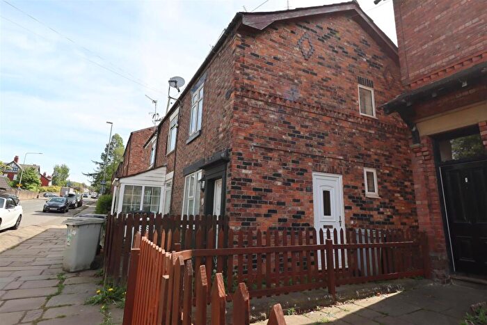 1 Bedroom Flat To Rent In A Buxton Road, Macclesfield, Cheshire, SK10