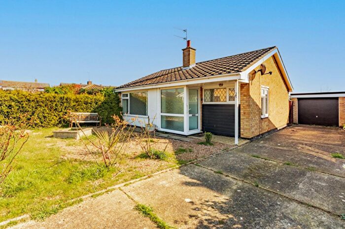2 Bedroom Detached Bungalow For Sale In Breydon Way, Oulton Broad South, NR33