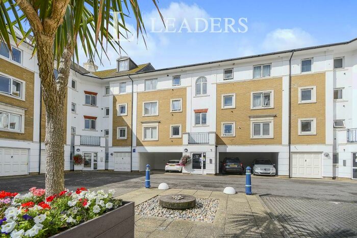 2 Bedroom Flat To Rent In Neptune Court, The Strand, BN2