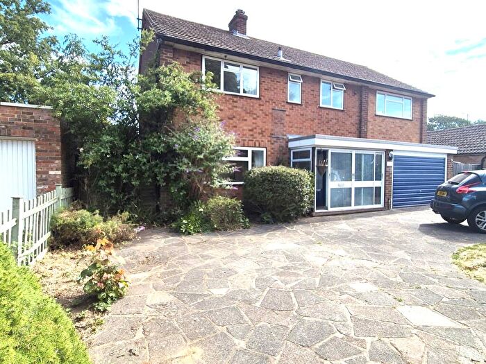 5 Bedroom Detached House To Rent In Grove Road, Harpenden, Hertfordshire, AL5