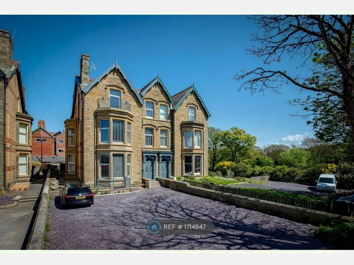 1 Bedroom Flat To Rent In Clifton Drive North, Lytham St. Annes, FY8