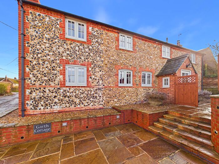 3 Bedroom Country House For Sale In Crowell, Chinnor, Oxfordshire, OX39