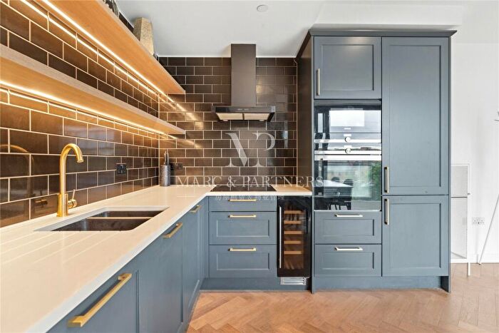 2 Bedroom Apartment To Rent In London Docks, Gauging Square, London, E1W