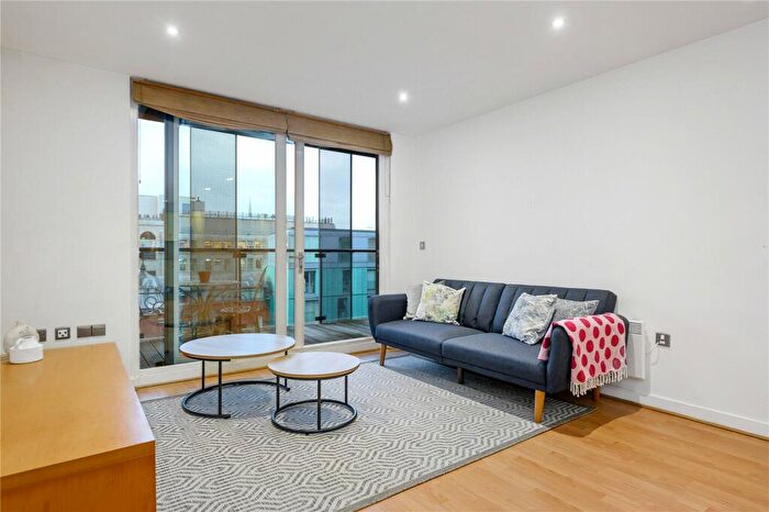 1 Bedroom Apartment To Rent In Brewhouse Yard, Clerkenwell, London, EC1V